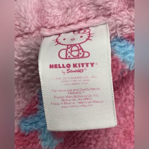Hello Kitty Sanrio Eye Wink Oversized Throw Blanket 78” x 59” Blossom Kitty - Picture 4 of 5
